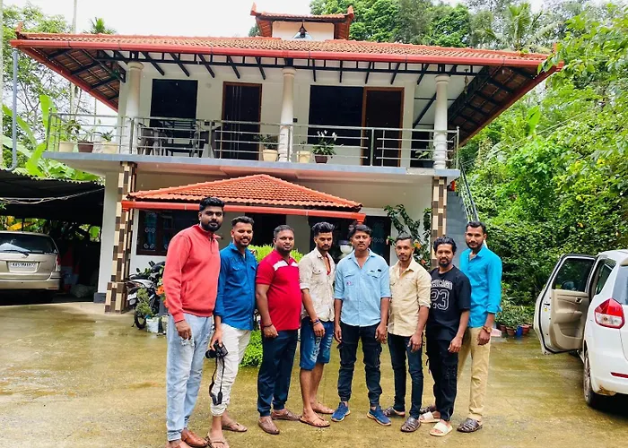 Vasu Estate Stay