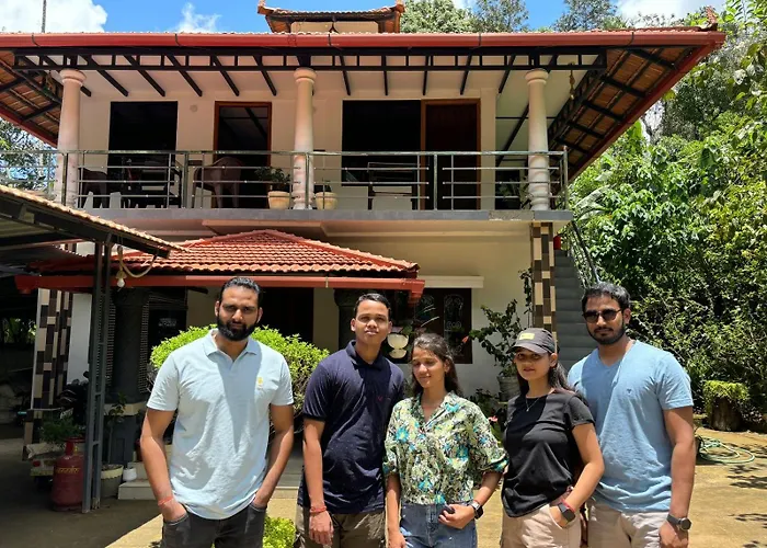 Vasu Estate Stay
